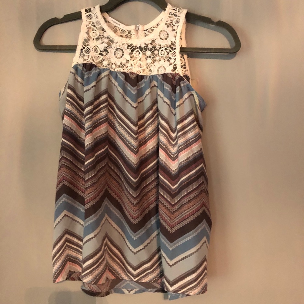 Maurices Summer Striped/ Lace Shirt 🤩
